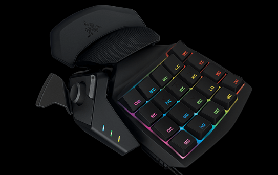 イラストで使う左手デバイスの最終形態 効率2倍に上げるプロのガジェット Razer 左手用キーパッド Pentablet Club